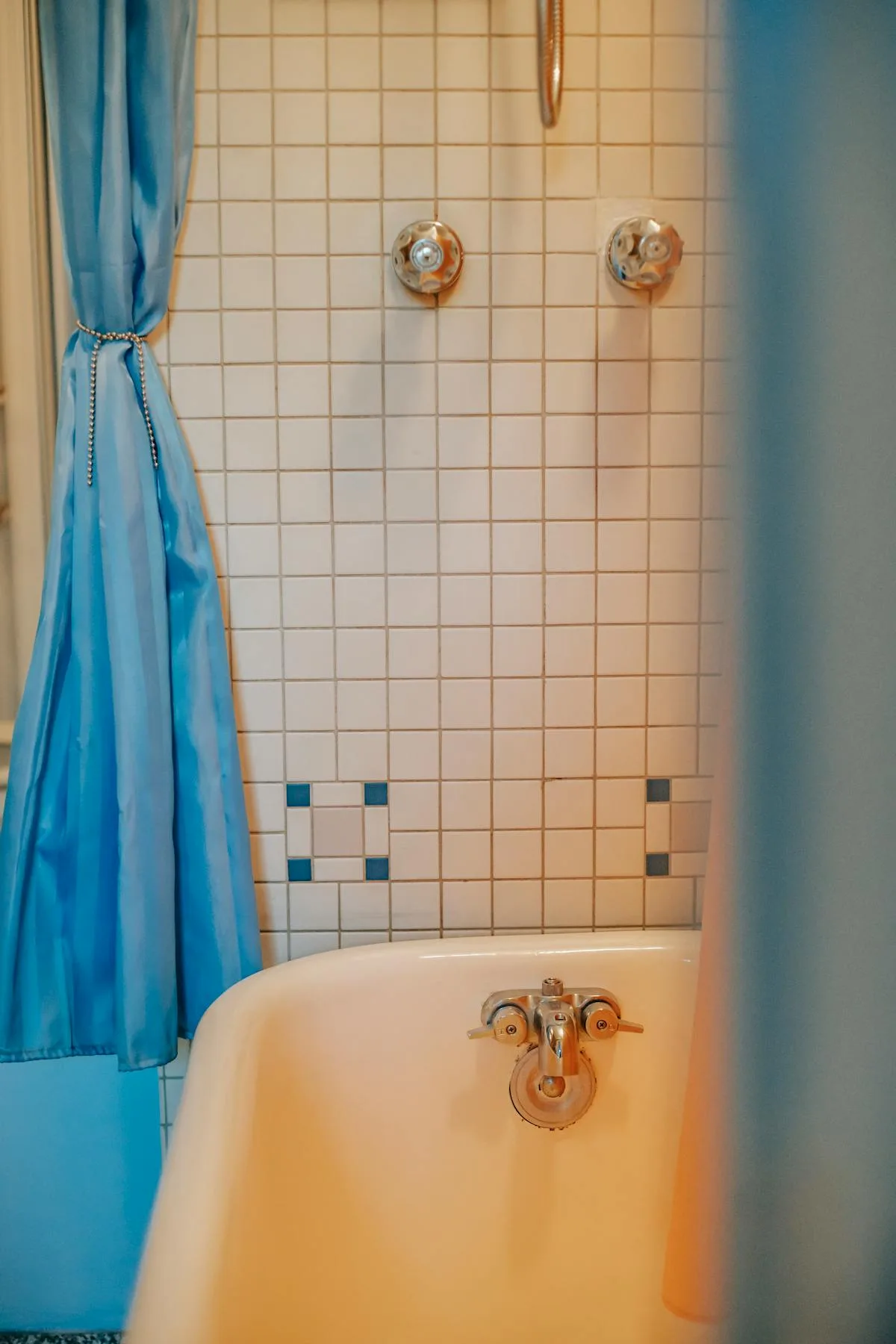 Before: Master Bathroom Remodel in Noe Valley, San Francisco